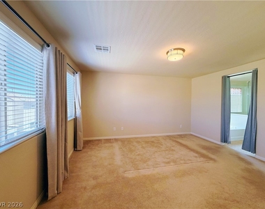 8938 Whitten Park Avenue - Photo Thumbnail 18