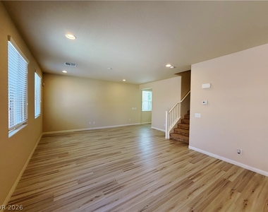 8938 Whitten Park Avenue - Photo Thumbnail 7