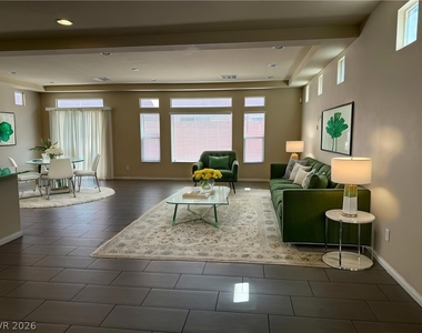 6083 Crown Palms Avenue - Photo Thumbnail 3