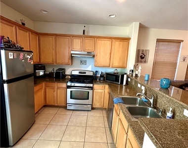 6623 Brick House Avenue - Photo Thumbnail 7