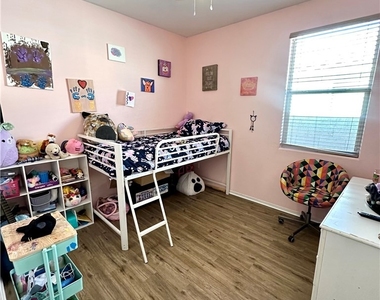 6623 Brick House Avenue - Photo Thumbnail 15