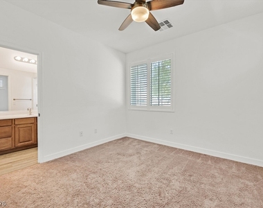 913 Hickory Park Street - Photo Thumbnail 9