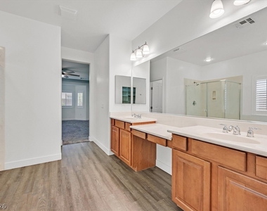 913 Hickory Park Street - Photo Thumbnail 29