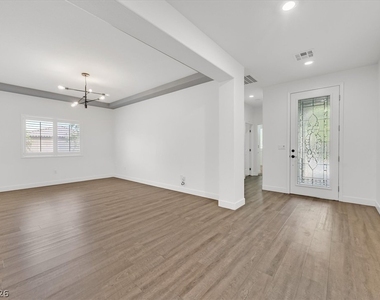 913 Hickory Park Street - Photo Thumbnail 4