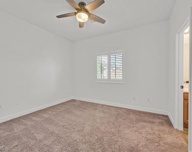 913 Hickory Park Street - Photo Thumbnail 14