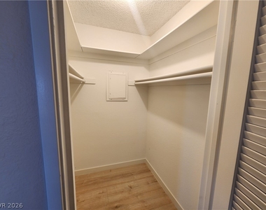 4732 Obannon Drive - Photo Thumbnail 19