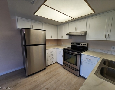 4732 Obannon Drive - Photo Thumbnail 7