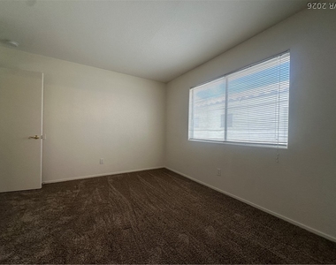 4582 Heavenly Love Way - Photo Thumbnail 11