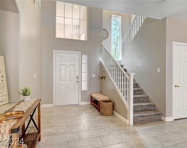 10914 Esta Ponia Court - Photo Thumbnail 4