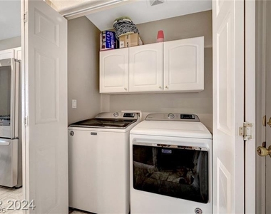 10914 Esta Ponia Court - Photo Thumbnail 23
