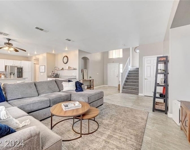 10914 Esta Ponia Court - Photo Thumbnail 12