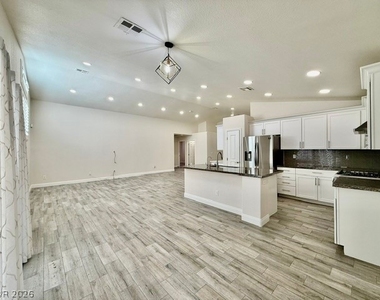 5731 Montezuma Creek Street - Photo Thumbnail 4