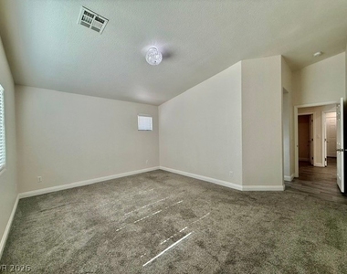 5731 Montezuma Creek Street - Photo Thumbnail 8