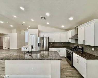 5731 Montezuma Creek Street - Photo Thumbnail 5
