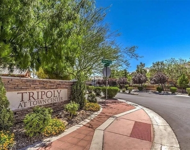 9120 Alpine Grove Avenue - Photo Thumbnail 17