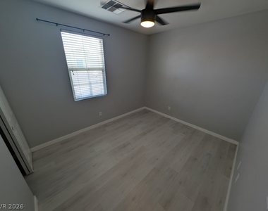 9120 Alpine Grove Avenue - Photo Thumbnail 13