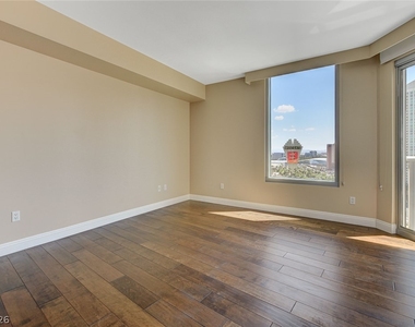 222 Karen Avenue - Photo Thumbnail 16