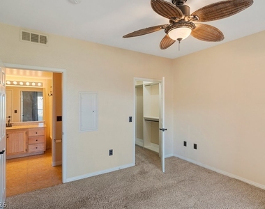 10001 Peace Way - Photo Thumbnail 17