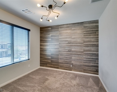 4348 Stardusk Falls Avenue - Photo Thumbnail 9