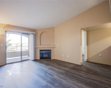 7885 W Flamingo Road - Photo Thumbnail 5