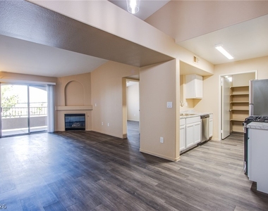 7885 W Flamingo Road - Photo Thumbnail 8
