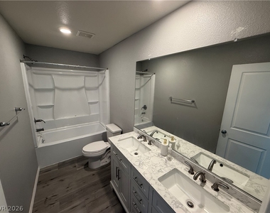 9757 W Meranto Avenue - Photo Thumbnail 8