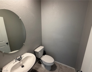 9757 W Meranto Avenue - Photo Thumbnail 4