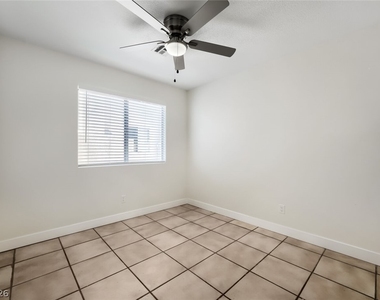 2709 Camphor Tree Street - Photo Thumbnail 14