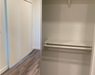 424 Pine Haven Street - Photo Thumbnail 5
