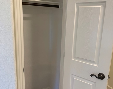 424 Pine Haven Street - Photo Thumbnail 17