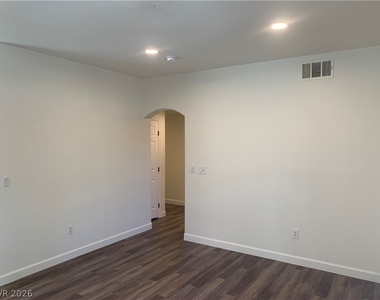 424 Pine Haven Street - Photo Thumbnail 13