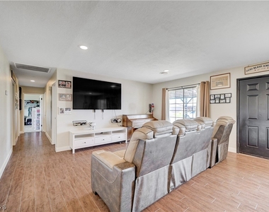 1331 Pinto Road - Photo Thumbnail 14