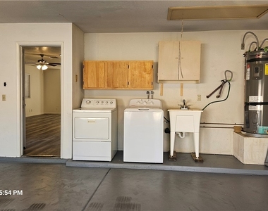 3981 Delos Drive - Photo Thumbnail 43