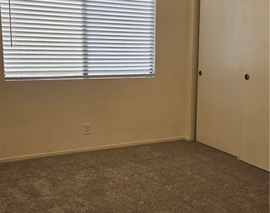 3981 Delos Drive - Photo Thumbnail 23