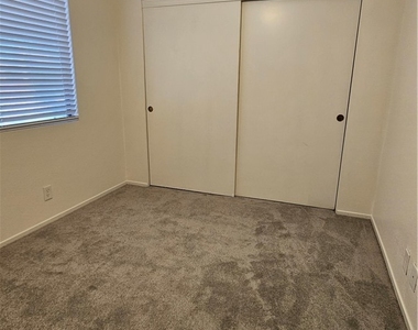 3981 Delos Drive - Photo Thumbnail 40