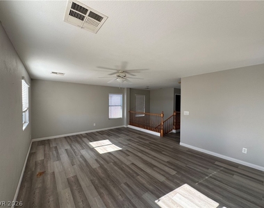 11776 Red Water Court - Photo Thumbnail 8