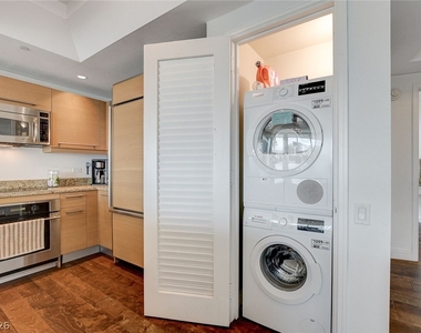 222 Karen Avenue - Photo Thumbnail 6