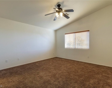 8152 Starling View Court - Photo Thumbnail 18