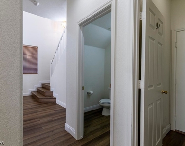 8152 Starling View Court - Photo Thumbnail 15