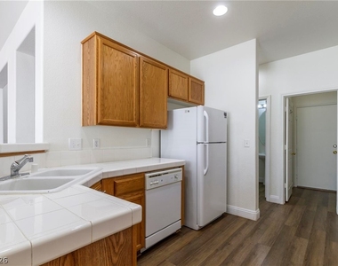 8152 Starling View Court - Photo Thumbnail 10