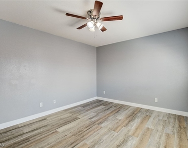 9975 Mills Reef Court - Photo Thumbnail 15
