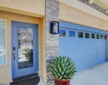 9975 Mills Reef Court - Photo Thumbnail 2