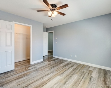 9975 Mills Reef Court - Photo Thumbnail 11