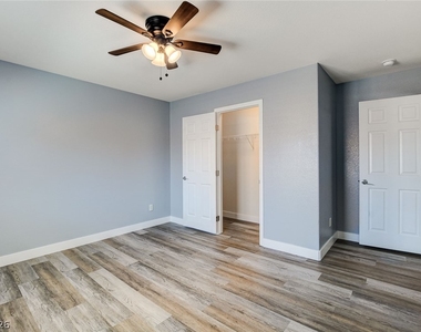 9975 Mills Reef Court - Photo Thumbnail 12