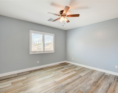 9975 Mills Reef Court - Photo Thumbnail 9