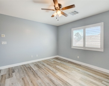 9975 Mills Reef Court - Photo Thumbnail 10