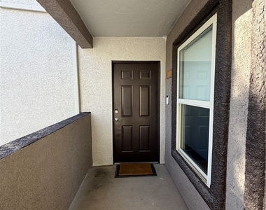 7255 W Sunset Road - Photo Thumbnail 2
