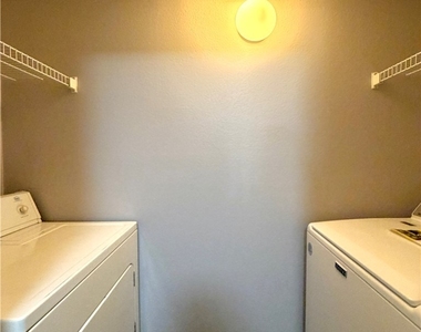 7255 W Sunset Road - Photo Thumbnail 18