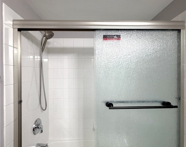 7255 W Sunset Road - Photo Thumbnail 24