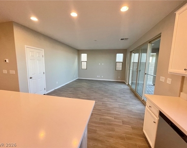 7108 Tilligerry Street - Photo Thumbnail 8